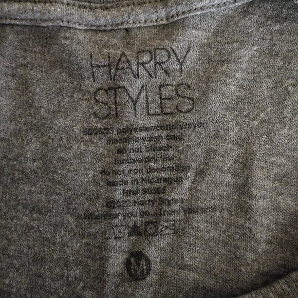 Official Harry Styles 2023 Love On Tour Short Sleeve Shirt Size (M) - Picture 3 of 8